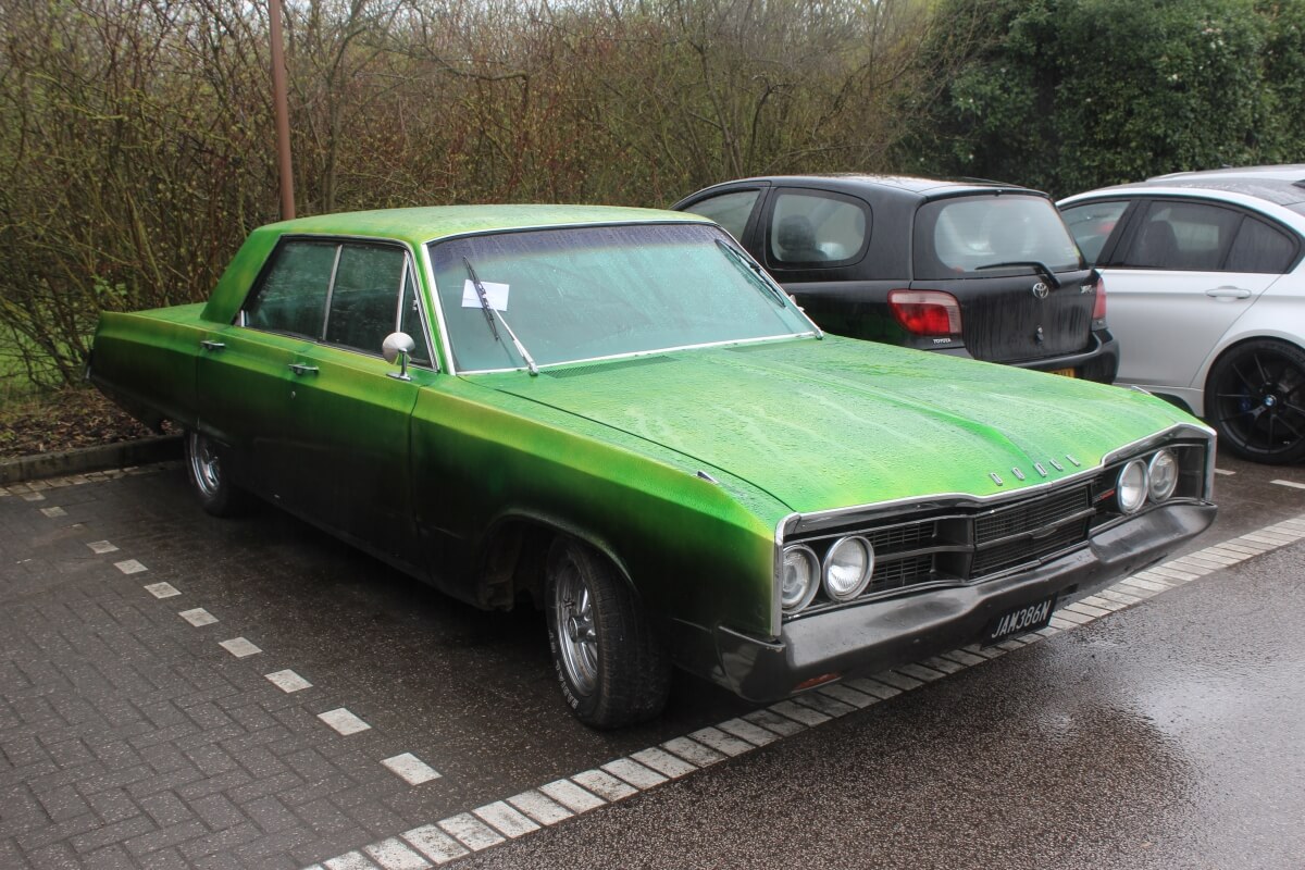 classic cars at car cafe