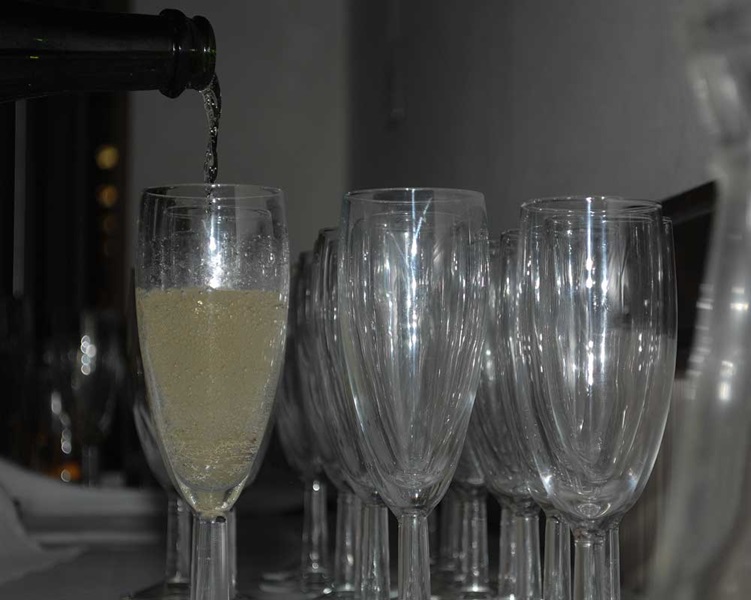 stratstone le mans champagne reception