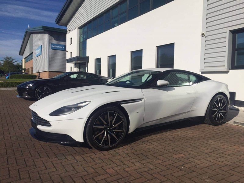 aston martin db11