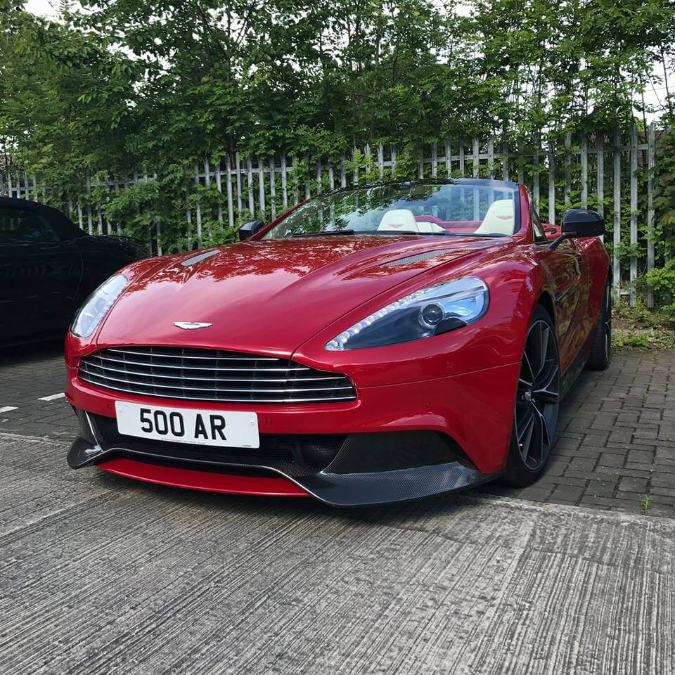 aston martin vanquish volante