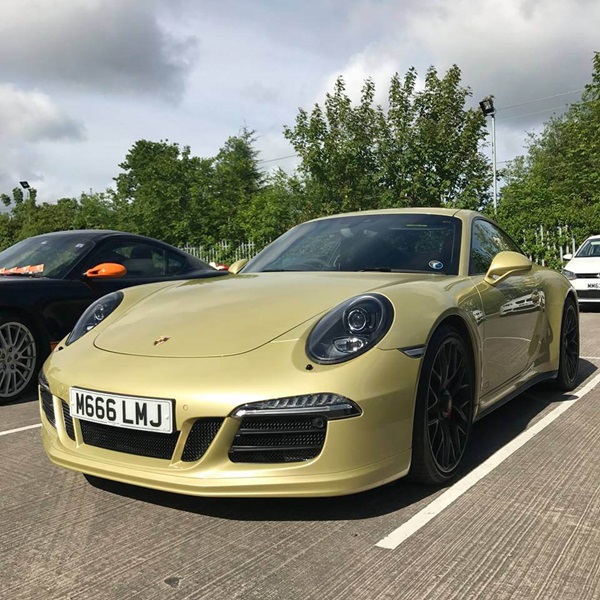 porsche carrera gts