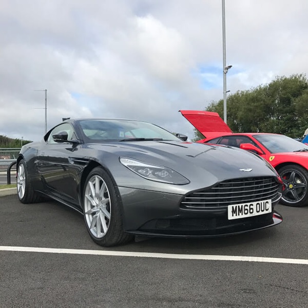 aston martin db11