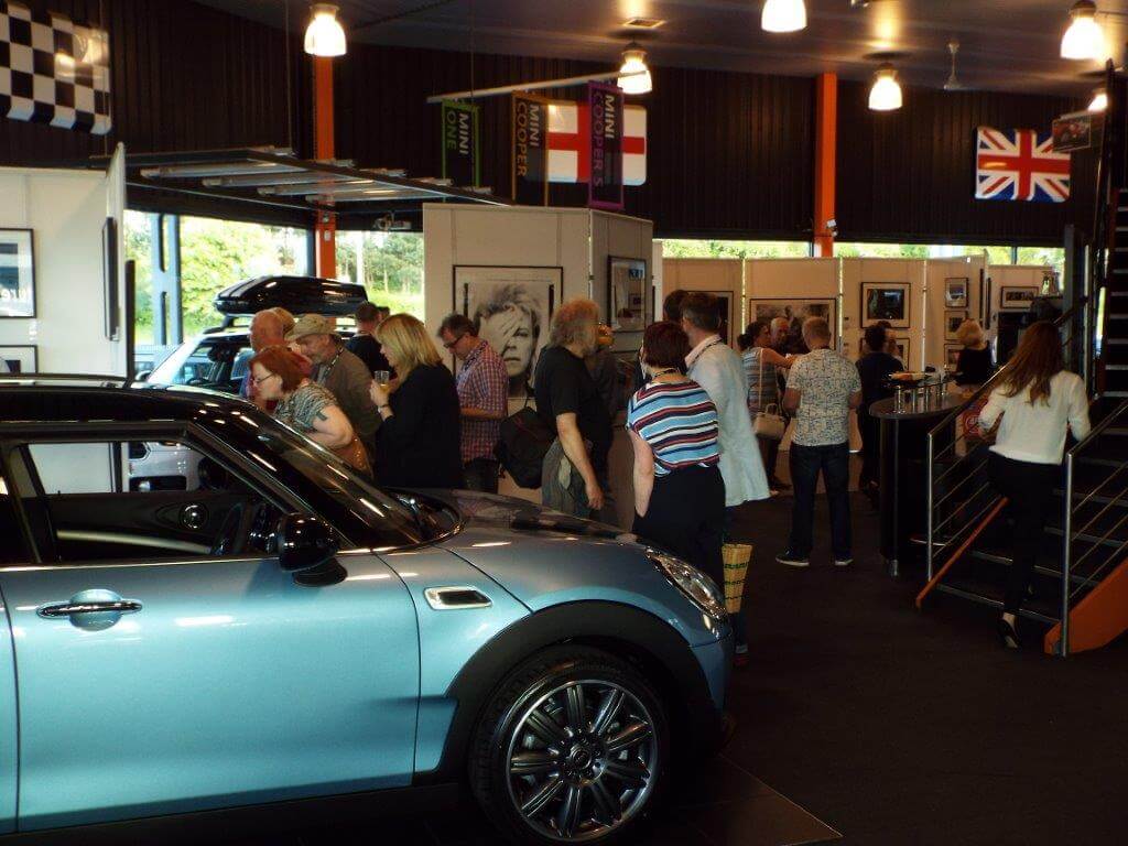 stratstone celebrated david bowie life