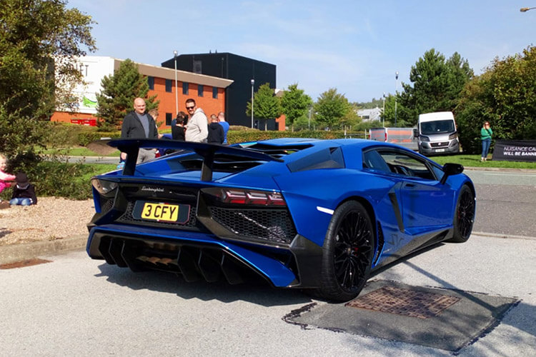 lamborghini aventador sv