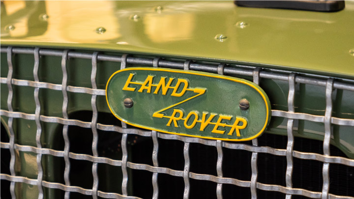 Land Rover Badge