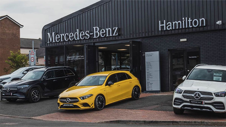 Exterior shot of Mercedes-Benz of Hamilton