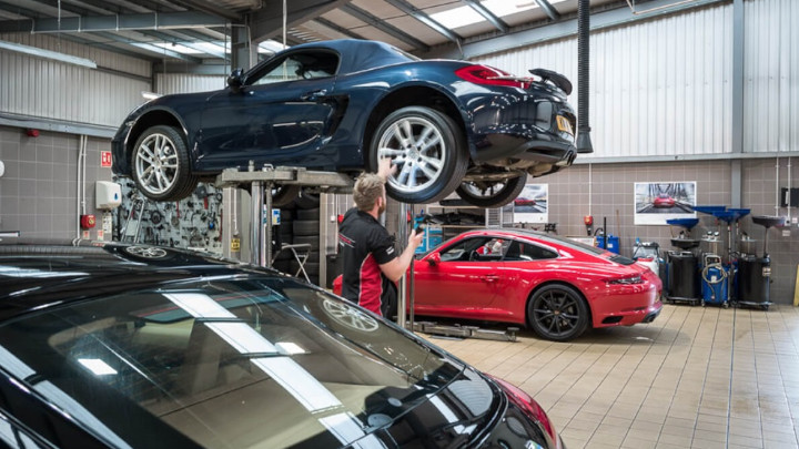 Porsche Workshop