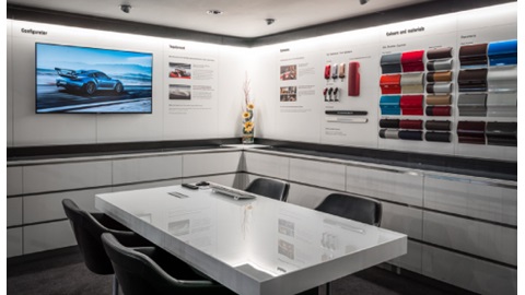 Porsche Configuration Lounge.