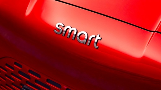 Smart #2 front close up badge