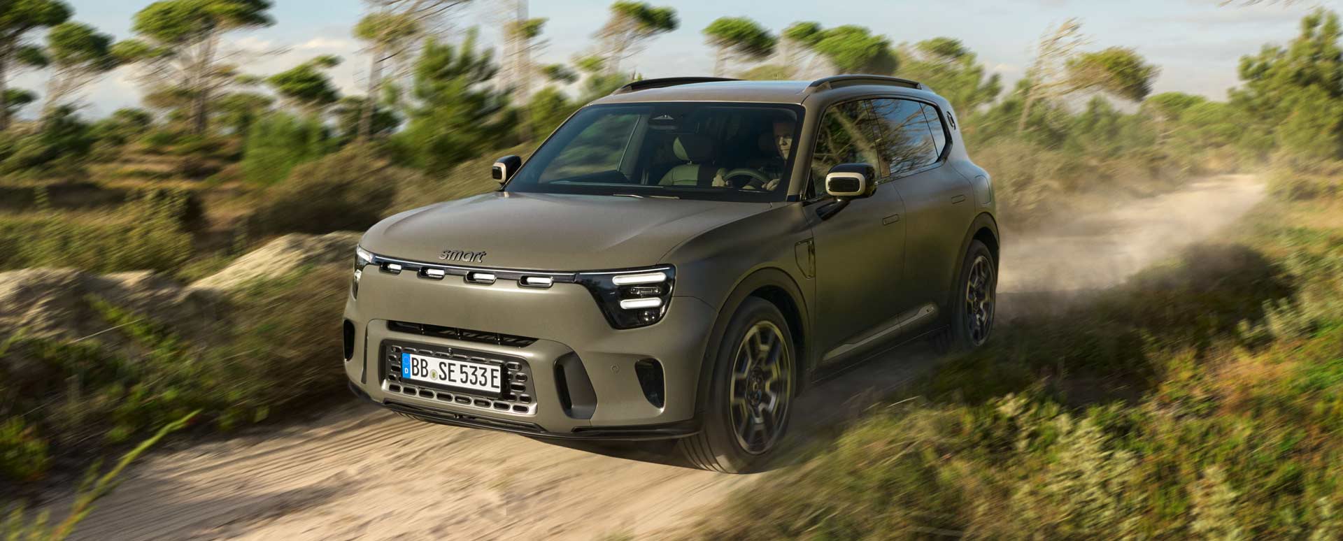 Experience the all-new smart #5