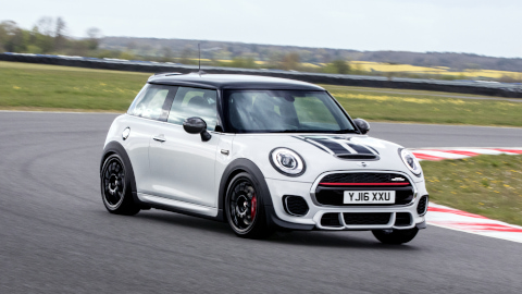 White MINI JCW Challenge Driving Track