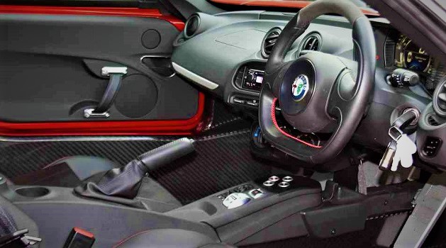 alfa romeo 4c spider interior