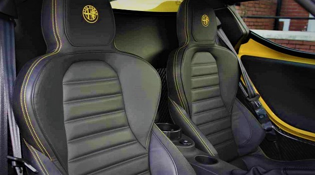 alfa romeo 4c spider interior