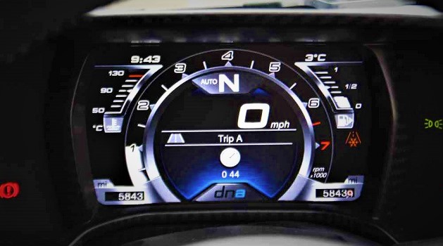 alfa romeo 4c spider interior