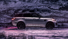 Side view of the silver Range Rover Sport HST.
